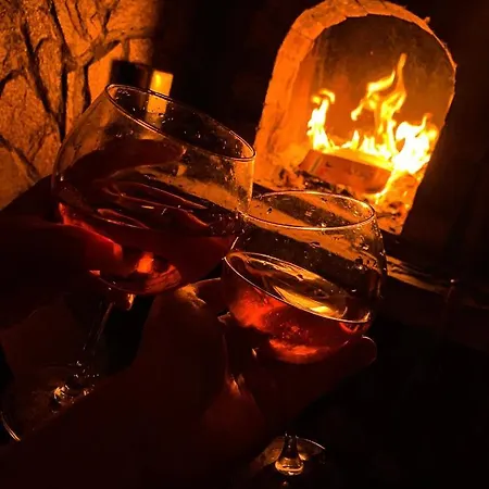 “river Romance” Vila